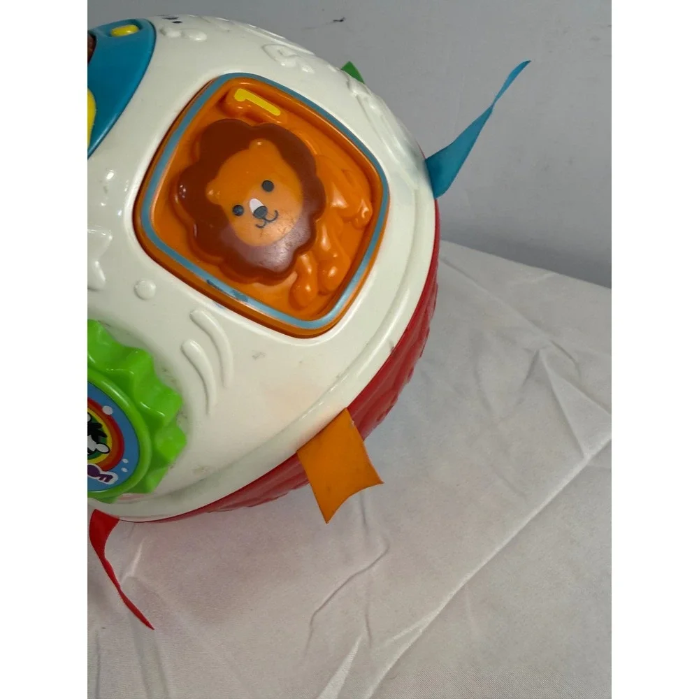 VTech Light & Move Learning Ball White Interactive Crawling Toy Animals Music